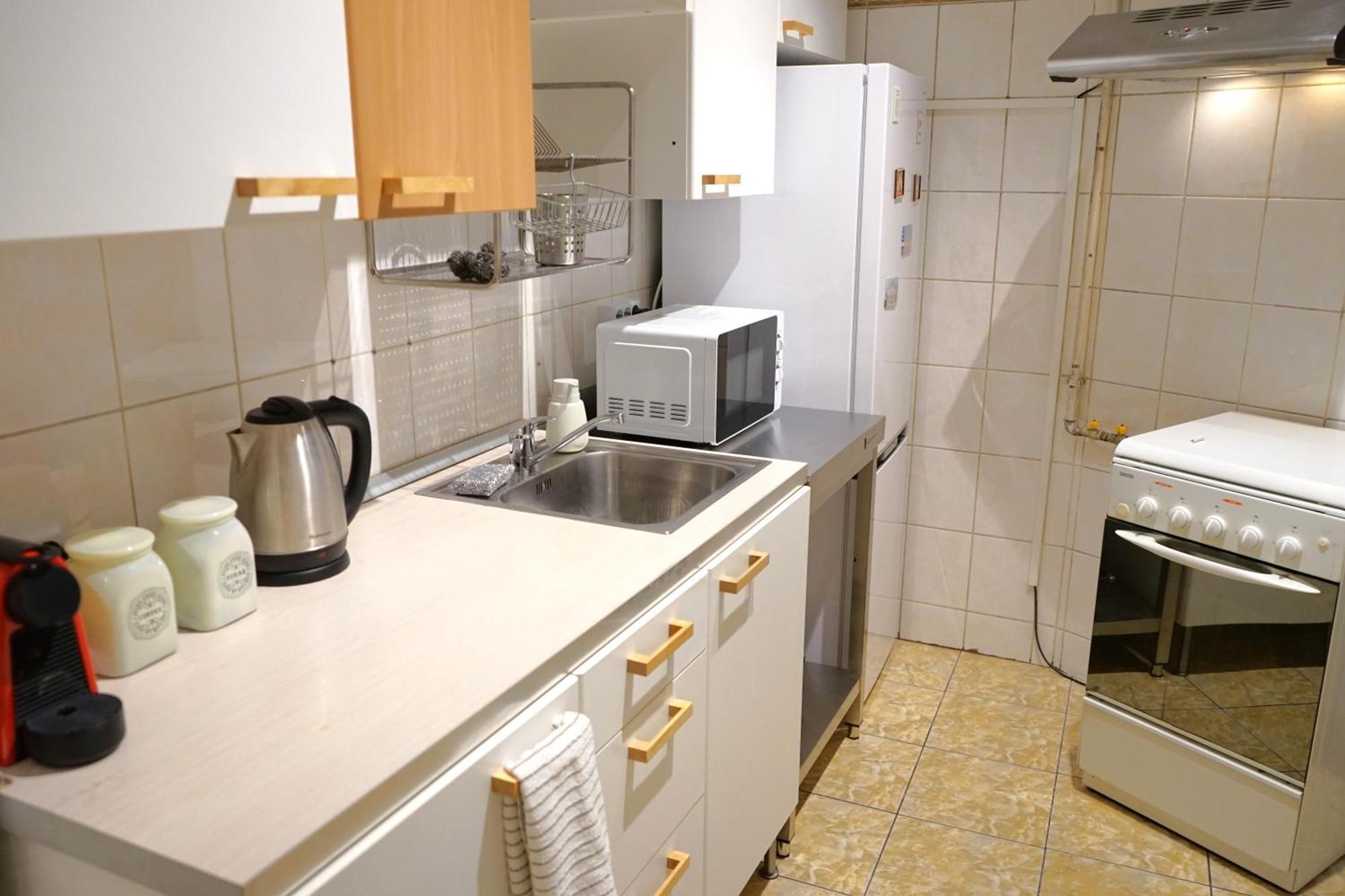 Spacious 3Br, 2Bt With 5 Balconies บูคาเรสต์ ภายนอก รูปภาพ