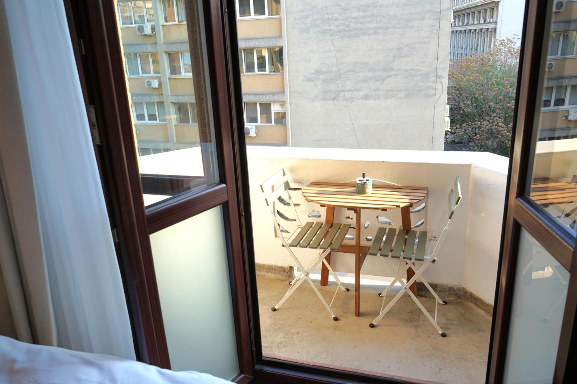 Spacious 3Br, 2Bt With 5 Balconies บูคาเรสต์ ภายนอก รูปภาพ