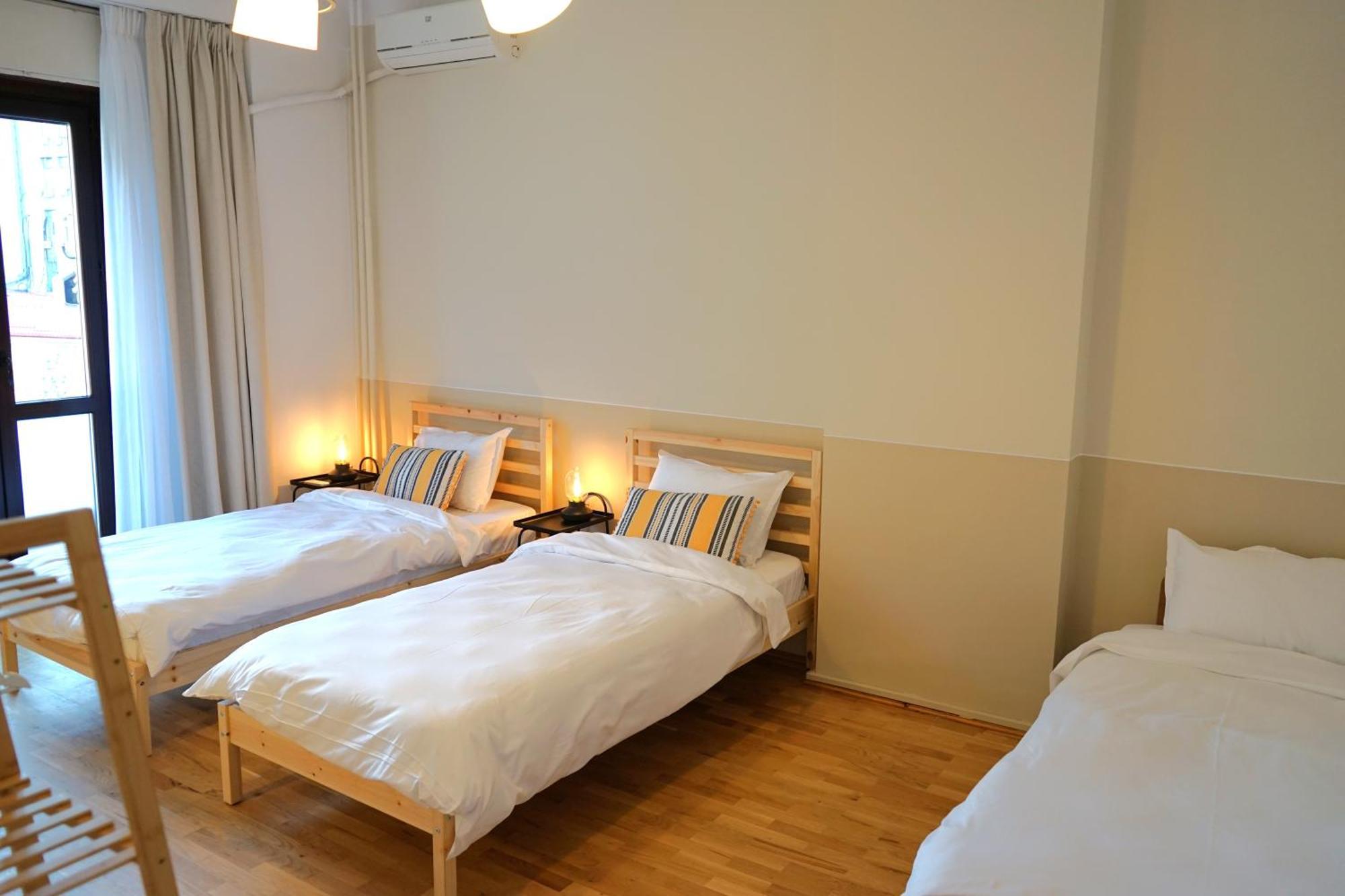 Spacious 3Br, 2Bt With 5 Balconies บูคาเรสต์ ภายนอก รูปภาพ