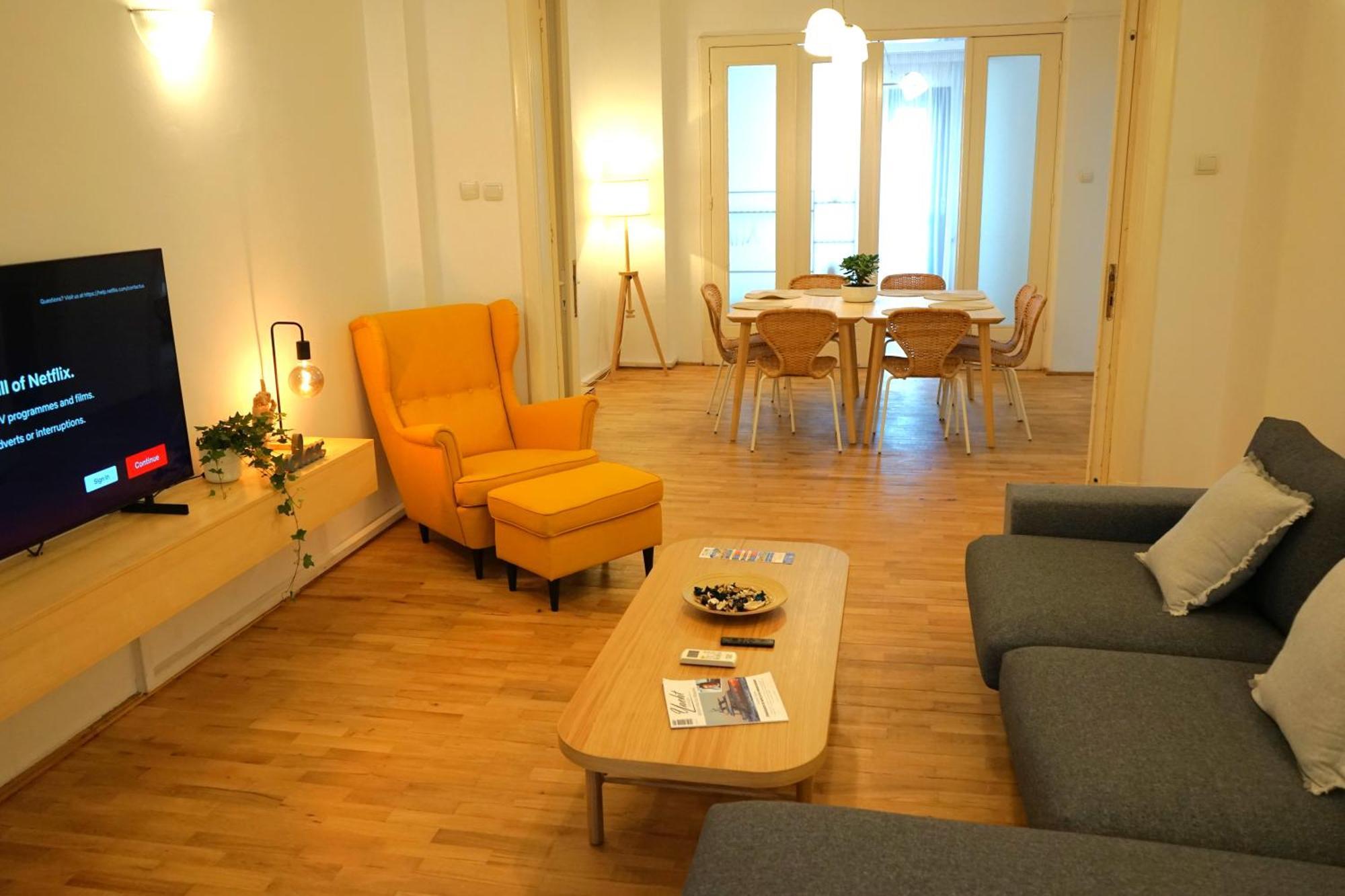 Spacious 3Br, 2Bt With 5 Balconies บูคาเรสต์ ภายนอก รูปภาพ
